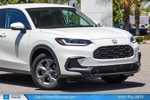 Platinum White 2026 Honda HR-V LX