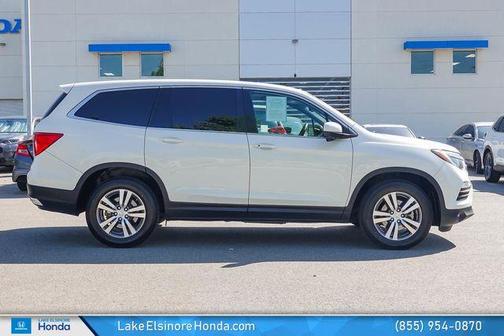 White Diamond Pearl 2017 Honda Pilot EX-L