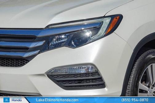 White Diamond Pearl 2017 Honda Pilot EX-L