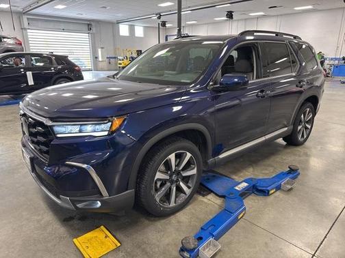 2024 Honda Pilot Touring