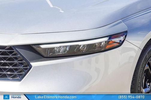 Solar Silver Metallic 2025 Honda Accord SE