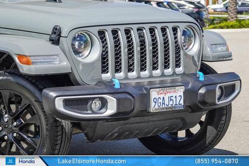 Sting Gray Clearcoat 2023 Jeep Wrangler 4xe Sahara