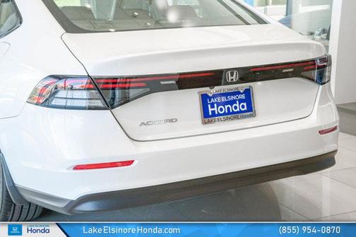 Platinum White Pearl 2026 Honda Accord SE