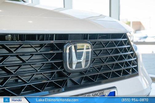 Platinum White Pearl 2026 Honda Accord SE