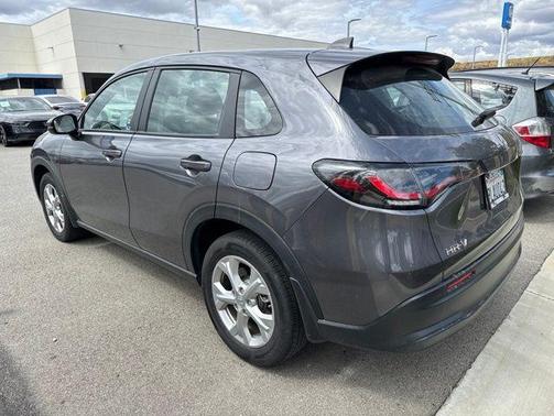 Modern Steel Metallic 2024 Honda HR-V LX