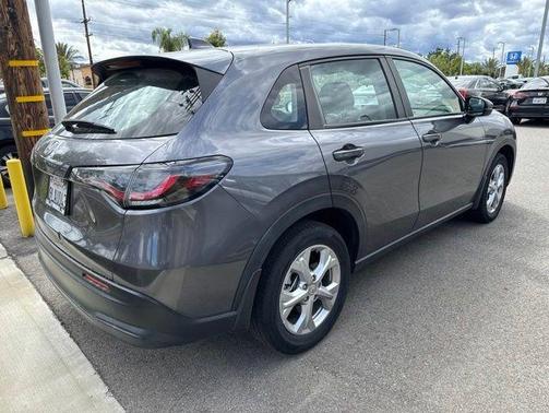 Modern Steel Metallic 2024 Honda HR-V LX