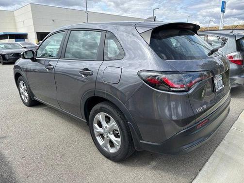 Modern Steel Metallic 2024 Honda HR-V LX