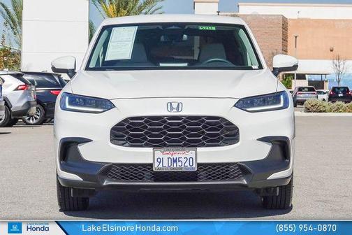 Platinum White Pearl 2024 Honda HR-V LX