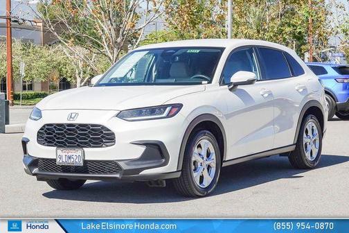 Platinum White Pearl 2024 Honda HR-V LX