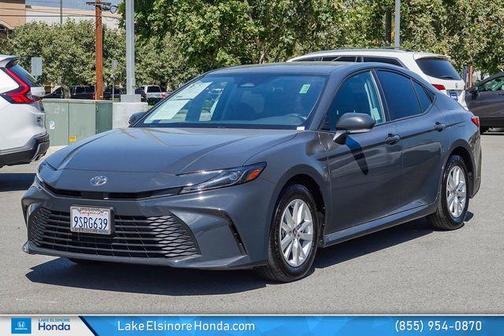 UNDERGROUND 2025 Toyota Camry LE