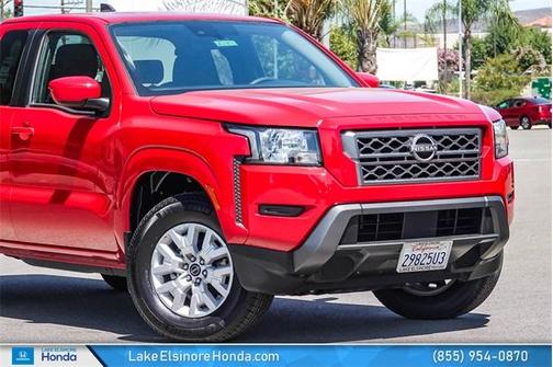 2022 Nissan Frontier SV