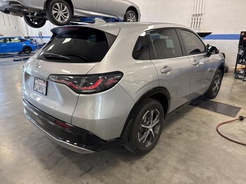 2023 Honda HR-V EX-L