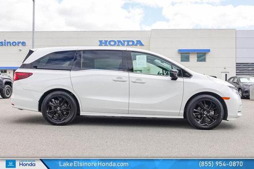 Platinum White Pearl 2024 Honda Odyssey Sport