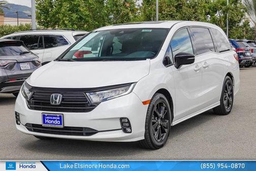 Platinum White Pearl 2024 Honda Odyssey Sport