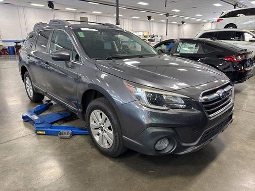 Magnetite Gray Metallic 2019 Subaru Outback 2.5i Premium
