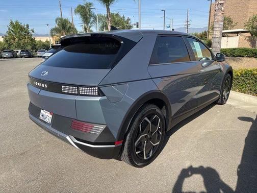 Teal 2024 Hyundai IONIQ 5 SE