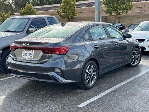 Gravity Gray 2024 Kia Forte LXS