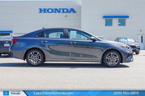 Gravity Gray 2024 Kia Forte LXS