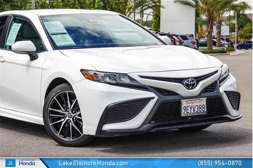 2023 Toyota Camry SE
