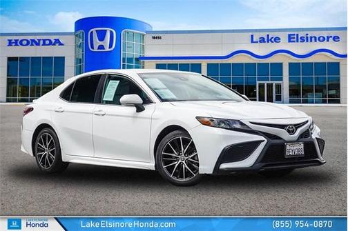 2023 Toyota Camry SE