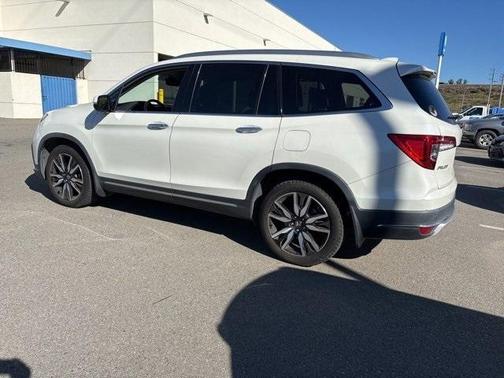 2019 Honda Pilot Touring 8-Passenger
