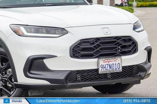 Platinum White Pearl 2024 Honda HR-V Sport
