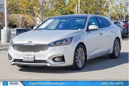 2017 Kia Cadenza Premium