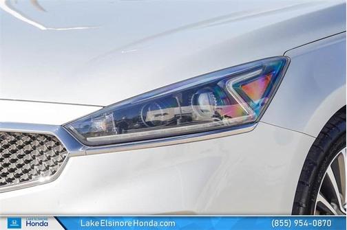 2017 Kia Cadenza Premium