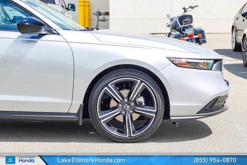 Solar Silver Metallic 2026 Honda Accord SE