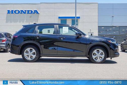 Crystal Black Pearl 2024 Honda HR-V LX
