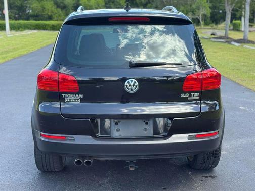 2012 Volkswagen Tiguan 2.0T SE 4MOTION