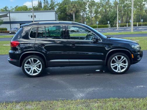 2012 Volkswagen Tiguan 2.0T SE 4MOTION