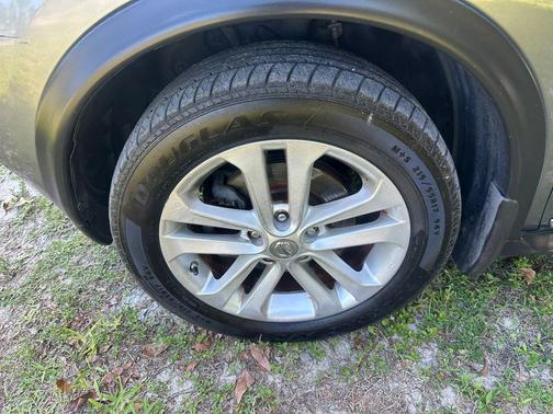 Gray 2012 Nissan Juke SL