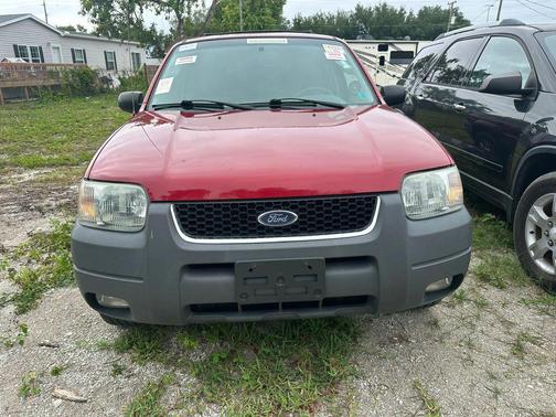 Red Fire Clearcoat Metallic 2004 Ford Escape XLT