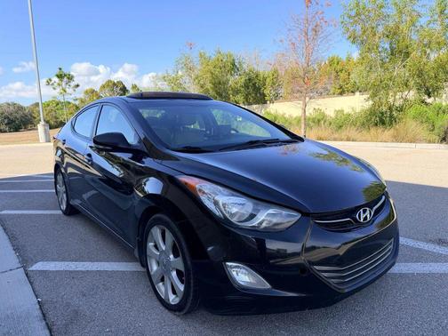 2012 Hyundai ELANTRA Limited