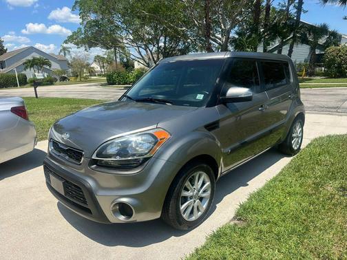 Gray 2013 Kia Soul +