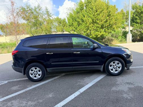 2012 Chevrolet Traverse LS