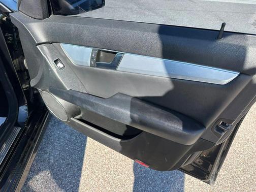 2010 Mercedes-Benz C-Class Sport