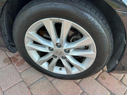 2011 Lexus ES 350 Base