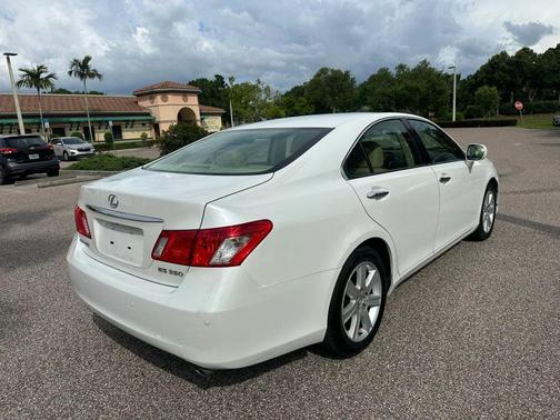 White 2007 Lexus ES 350 Base
