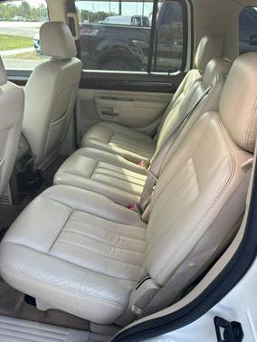 2004 Lincoln Aviator Luxury