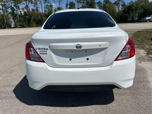 2018 Nissan Versa 1.6 S