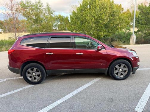 2010 Chevrolet Traverse LT