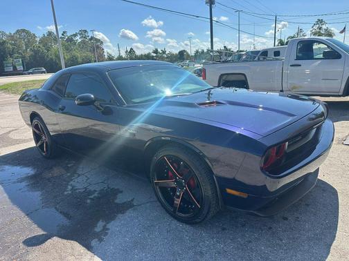 2012 Dodge Challenger SXT