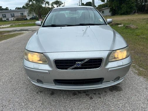 Silver Metallic 2005 Volvo S60 2.5T