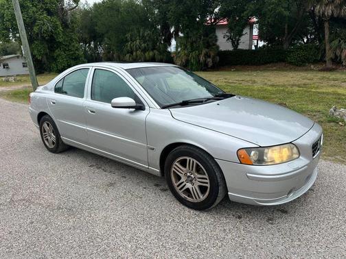 Silver Metallic 2005 Volvo S60 2.5T