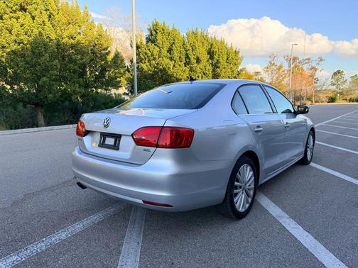 2014 Volkswagen Jetta Auto SEL