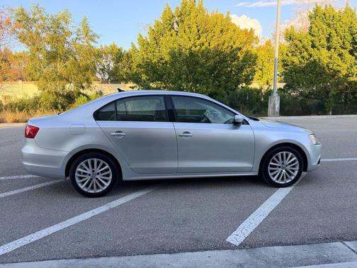 2014 Volkswagen Jetta Auto SEL