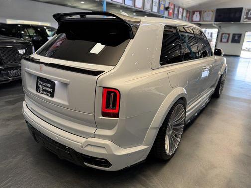 White 2026 Rolls-Royce Cullinan