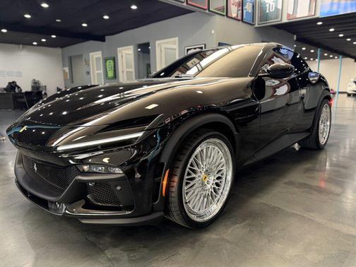 2025 Ferrari Purosangue 